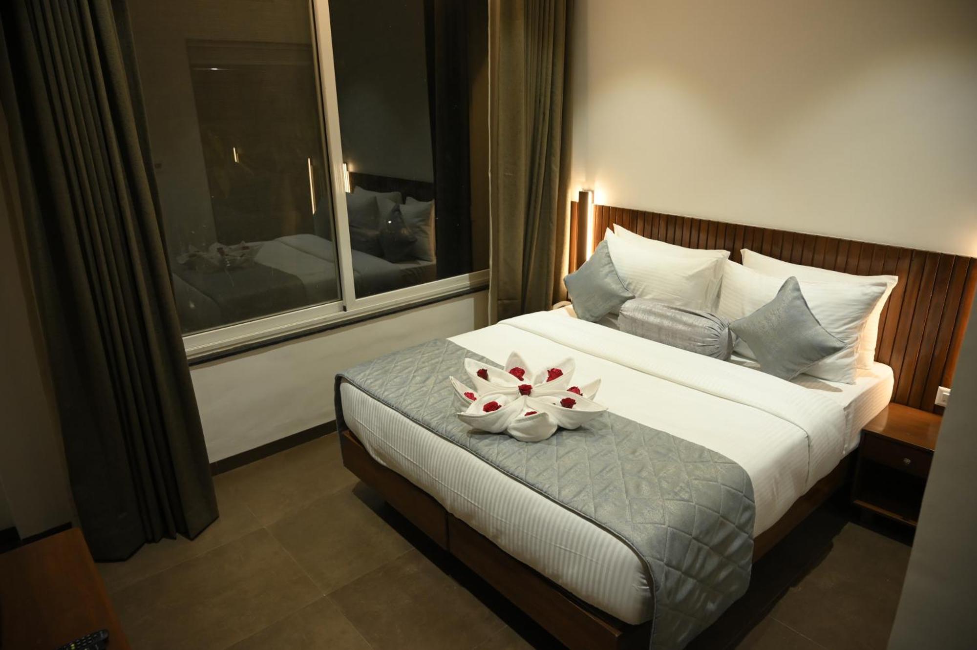 Mango Leaf Lake Resort Malkhed Extérieur photo